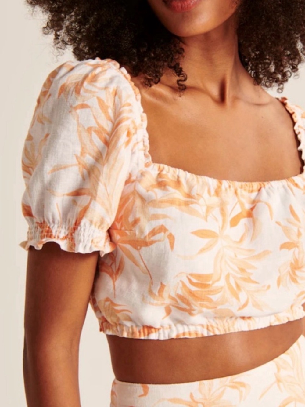 Abercrombie & Fitch Orange and Cream Floral Linen Blend Puff Sleeve Crop Top - Picture 1 of 8
